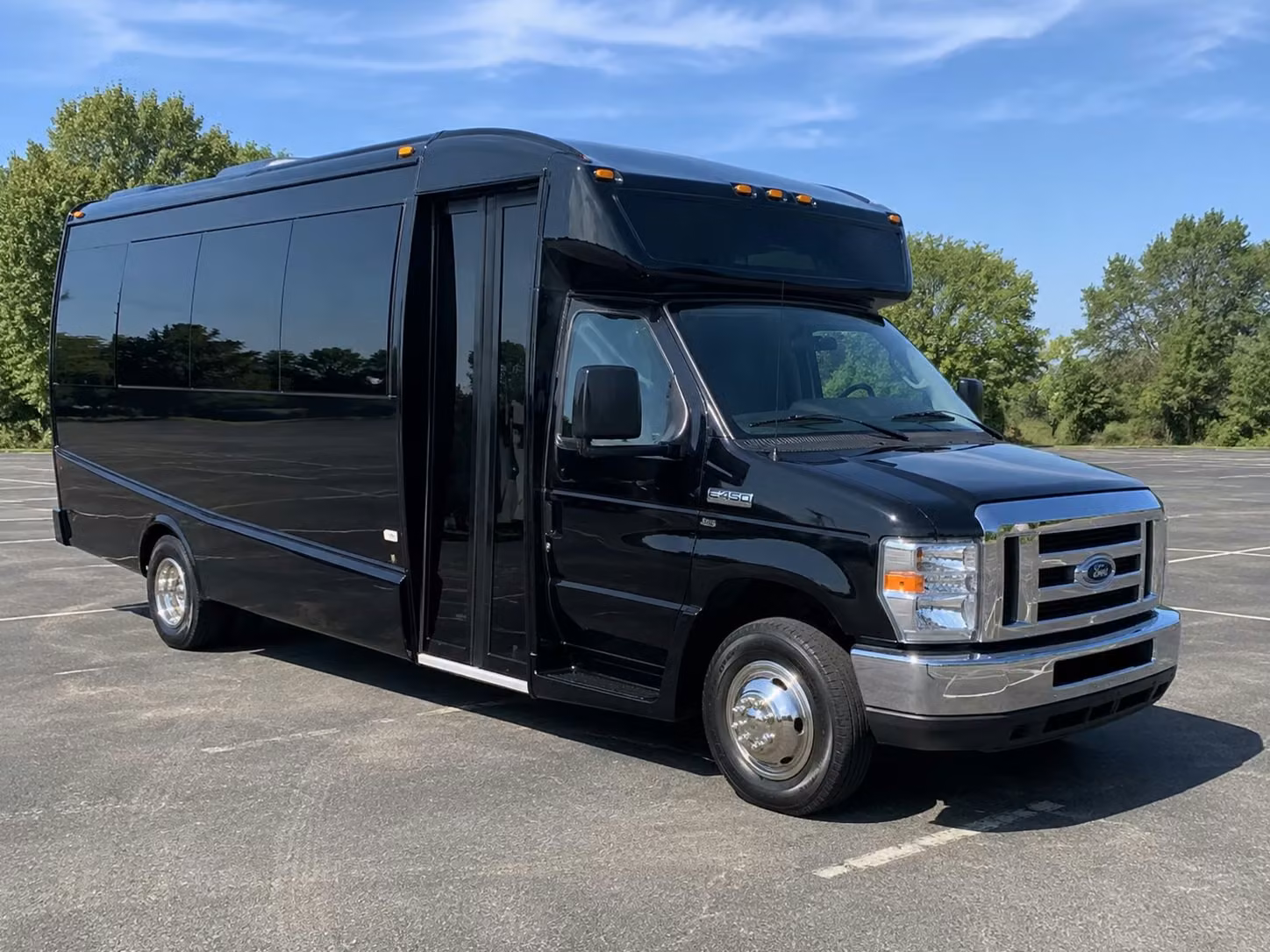 minibus rentals for smaller concert groups in stockton