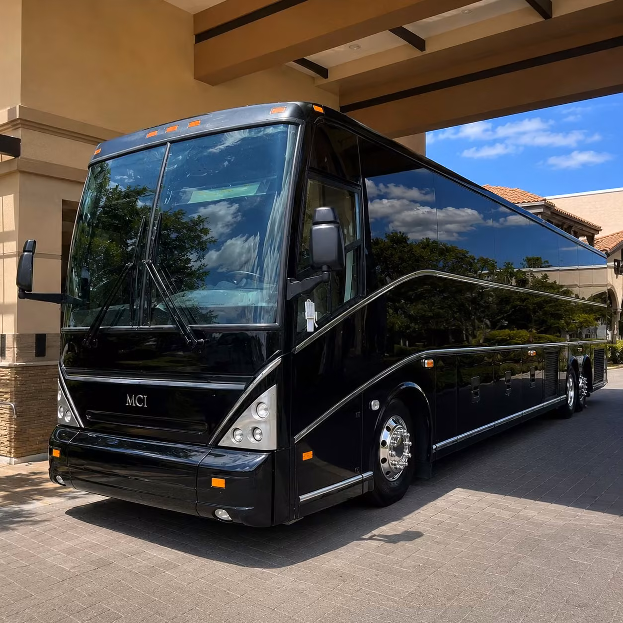stockton employee shuttle services for daily commuters and corporate campuses